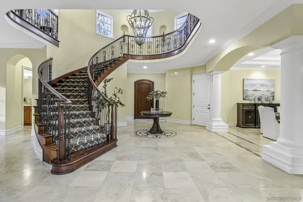 a view of entryway with a front door