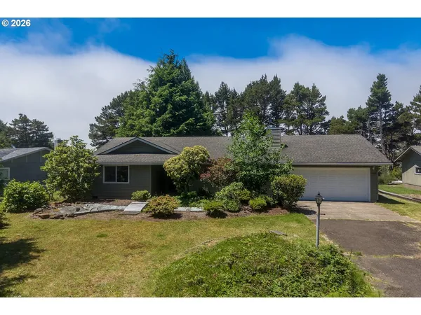 $419,000 | 2520 South Crestline Drive, Waldport, OR 97394