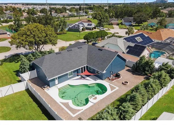 $2,900 | 5517 Loma Vista Drive East, Davenport, FL 33896