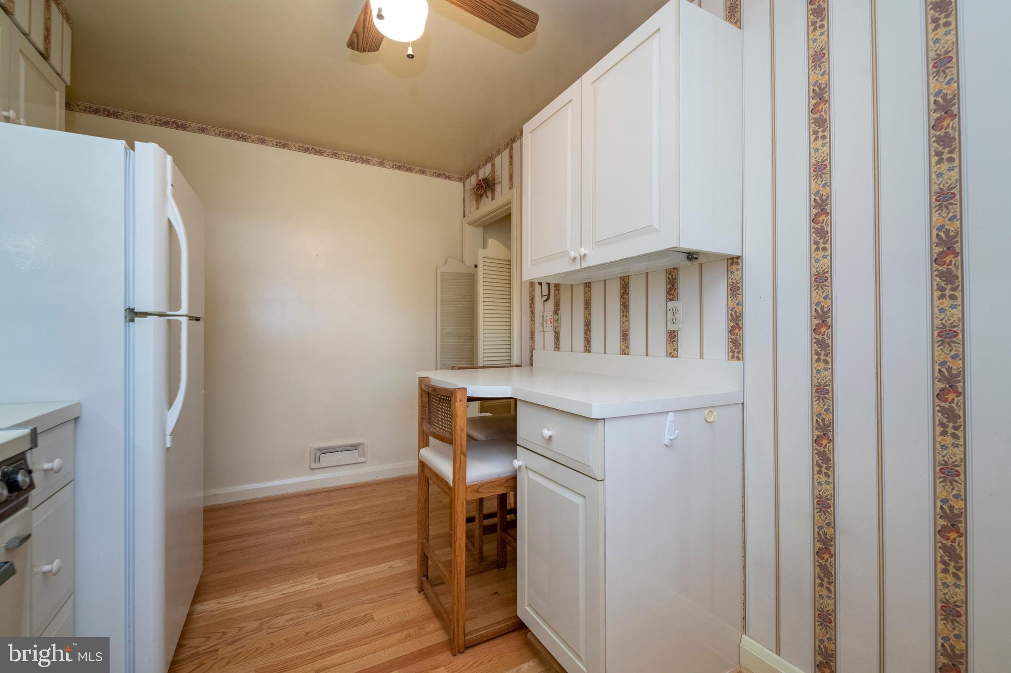 36 Croftley Road Lutherville-Timonium, MD 21093 - Photo 13 of 37 Hardwood Floors