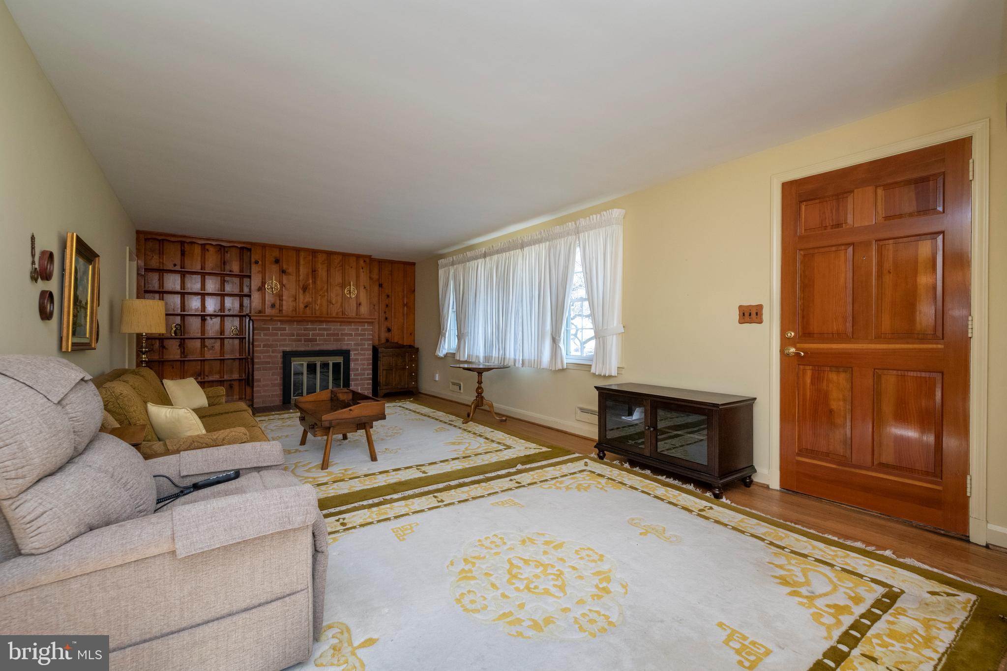 36 Croftley Road Lutherville-Timonium, MD 21093 - Photo 5 of 37 Hardwood Floors Under The Carpet