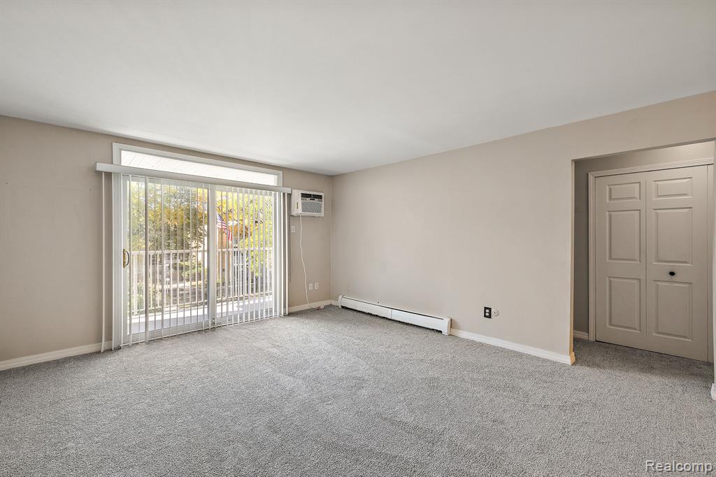 4909 Crooks Road, Unit C8 Royal Oak, MI 48073 - Photo 5 of 32