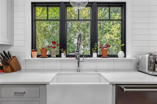 $22,000 | 41 Hunter Avenue, Newport, RI 02840