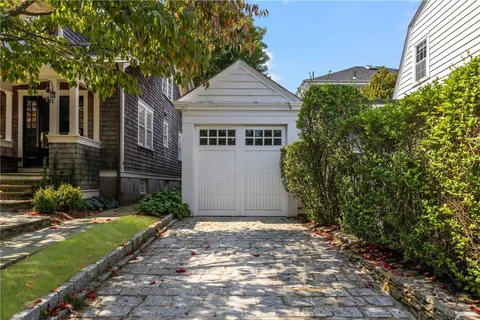 $22,000 | 41 Hunter Avenue, Newport, RI 02840