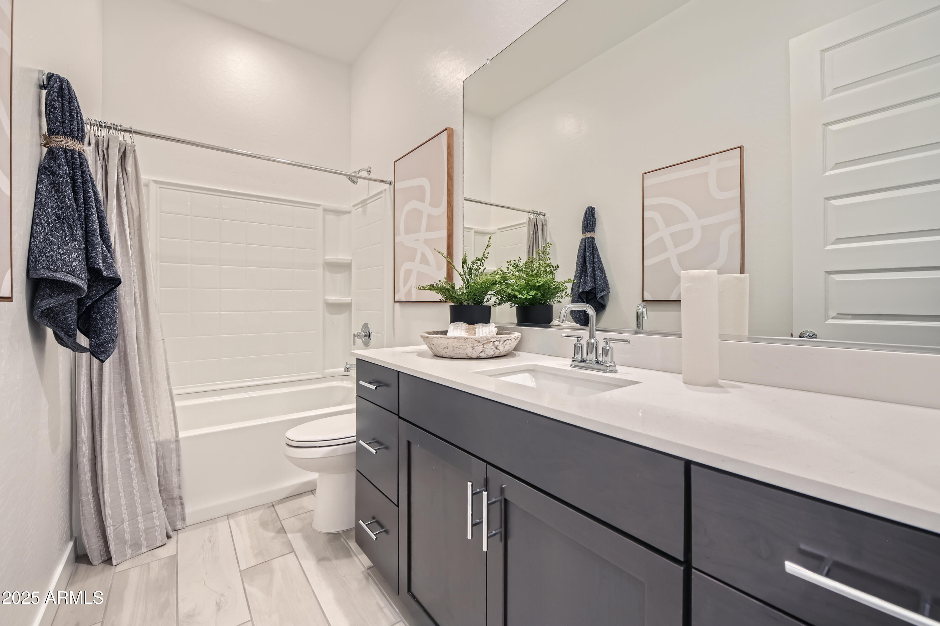 3229 West Via Dona Road Phoenix, AZ 85083 - Photo 14 of 22 Bath 2
