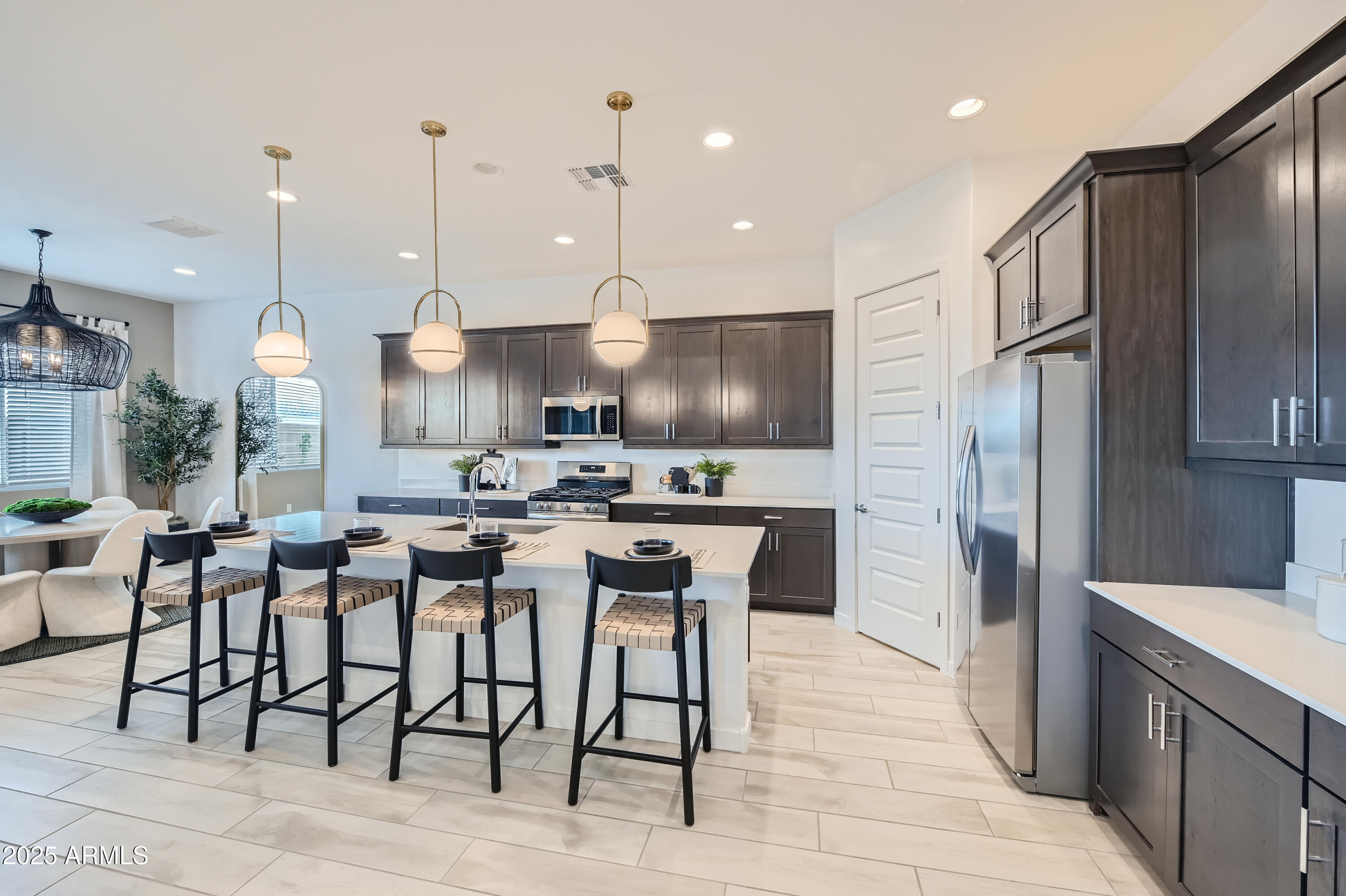 3229 West Via Dona Road Phoenix, AZ 85083 - Photo 2 of 22 Kitchen