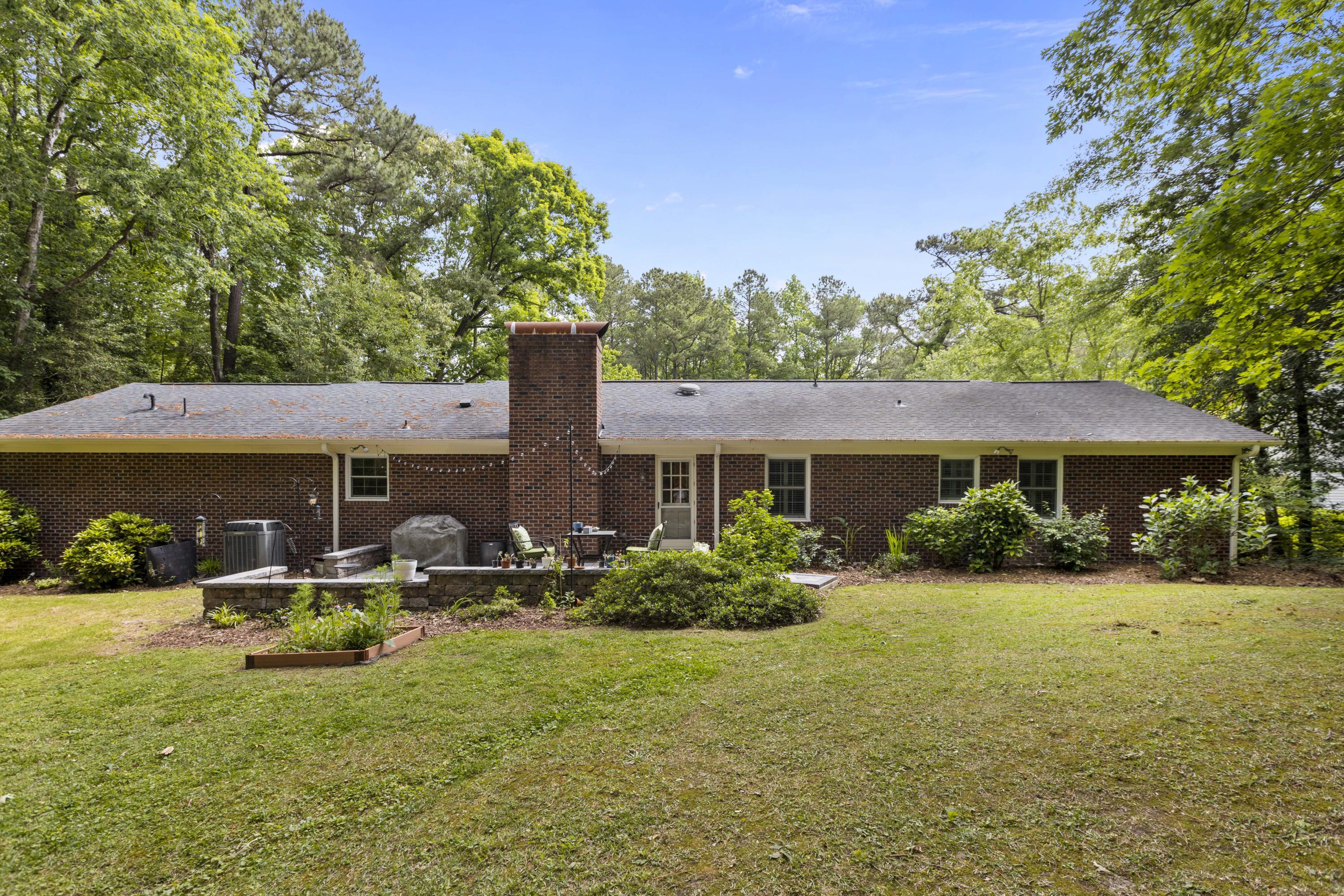 202 King George Road Greenville, NC 27858 - Photo 1 of 38 Front