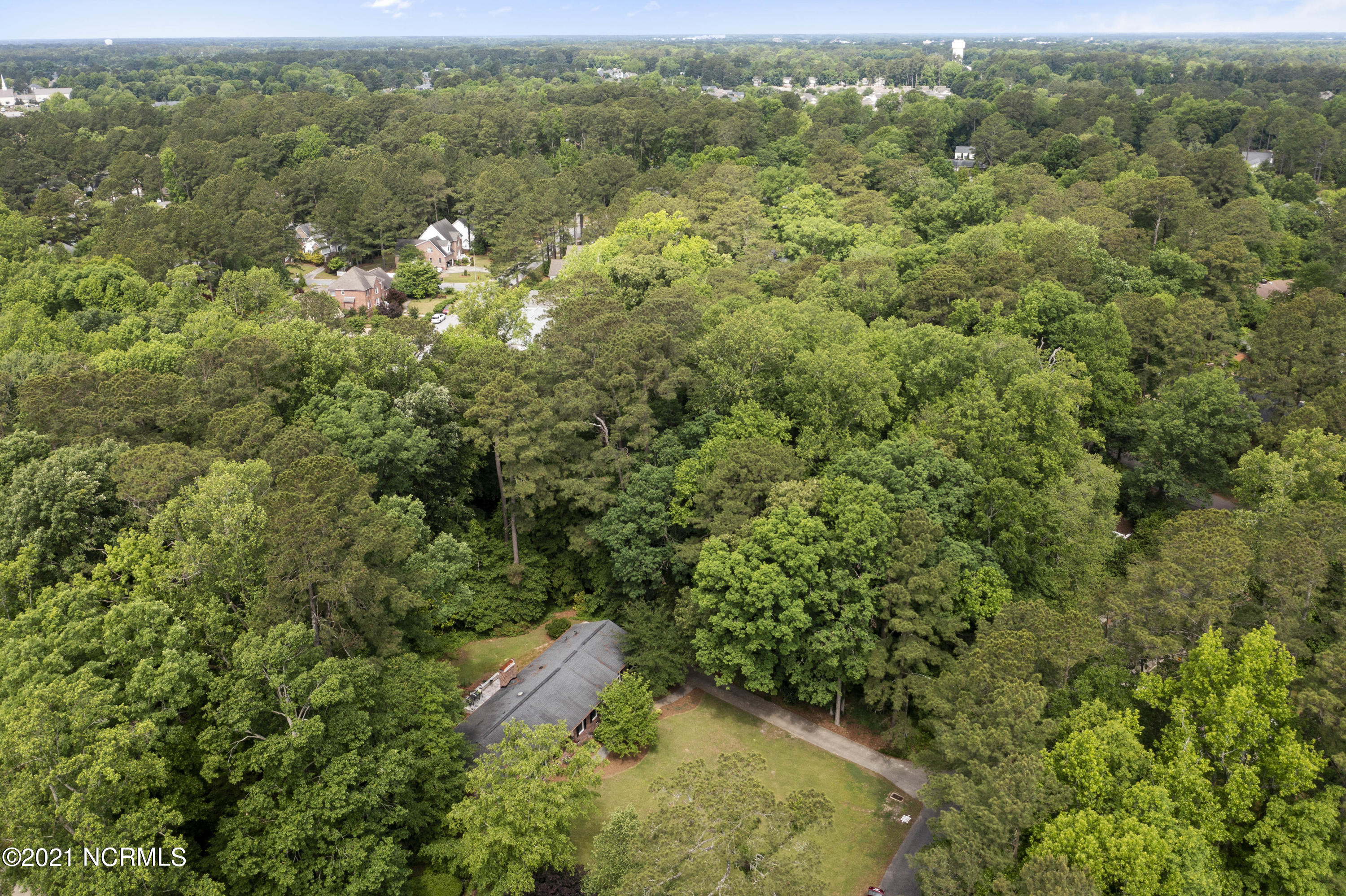 202 King George Road Greenville, NC 27858 - Photo 5 of 38 202 King George-5
