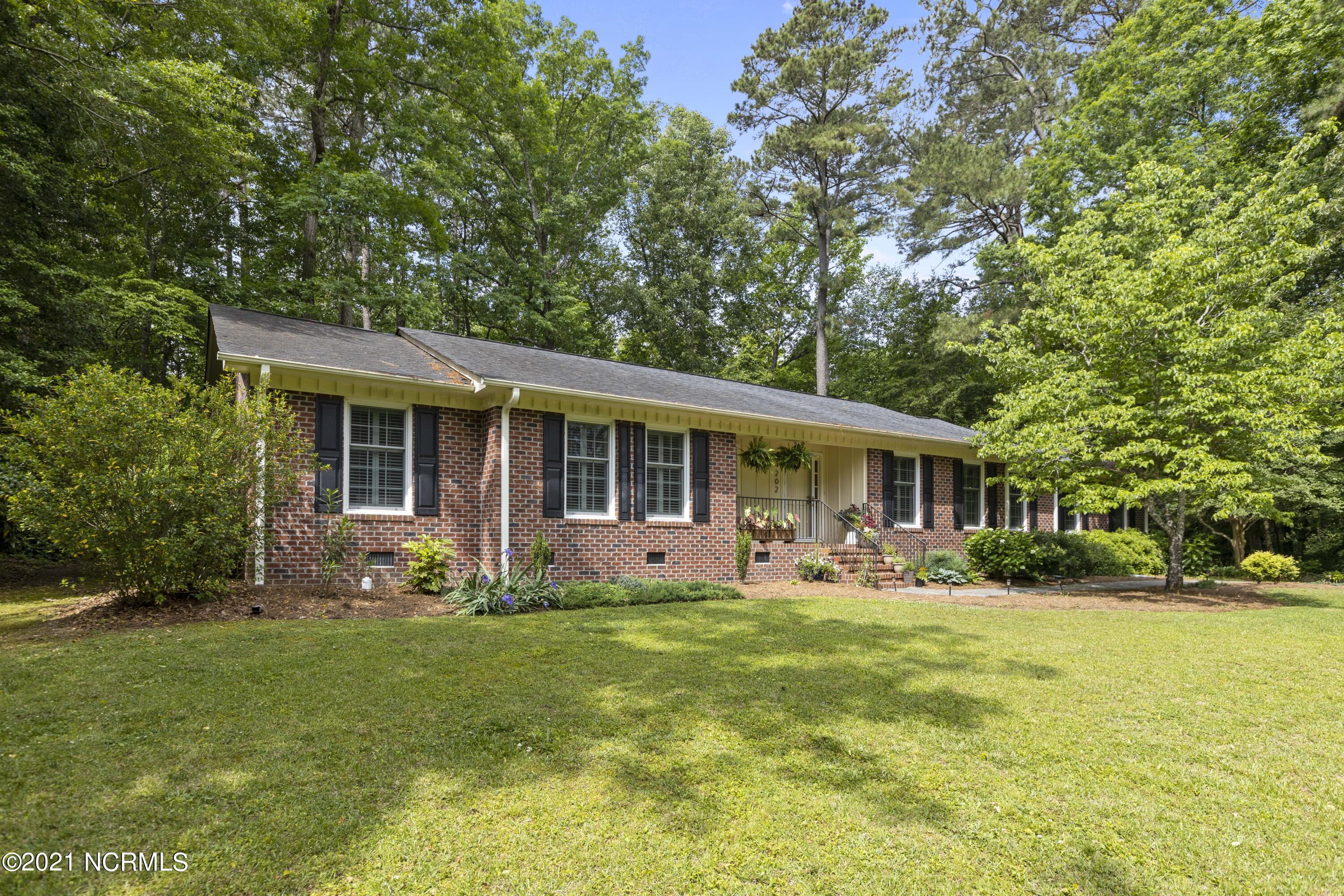 202 King George Road Greenville, NC 27858 - Photo 7 of 38 202 King George-7