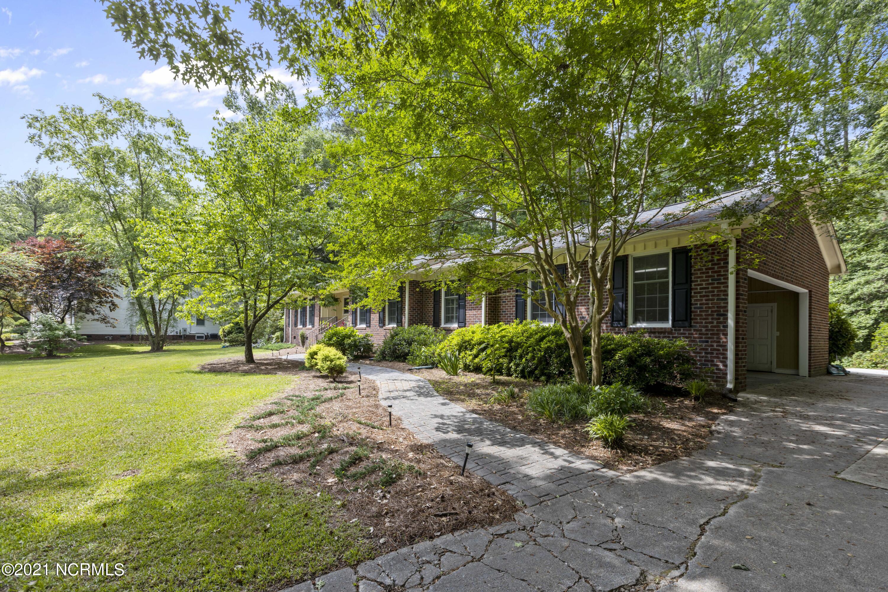 202 King George Road Greenville, NC 27858 - Photo 10 of 38 202 King George-10