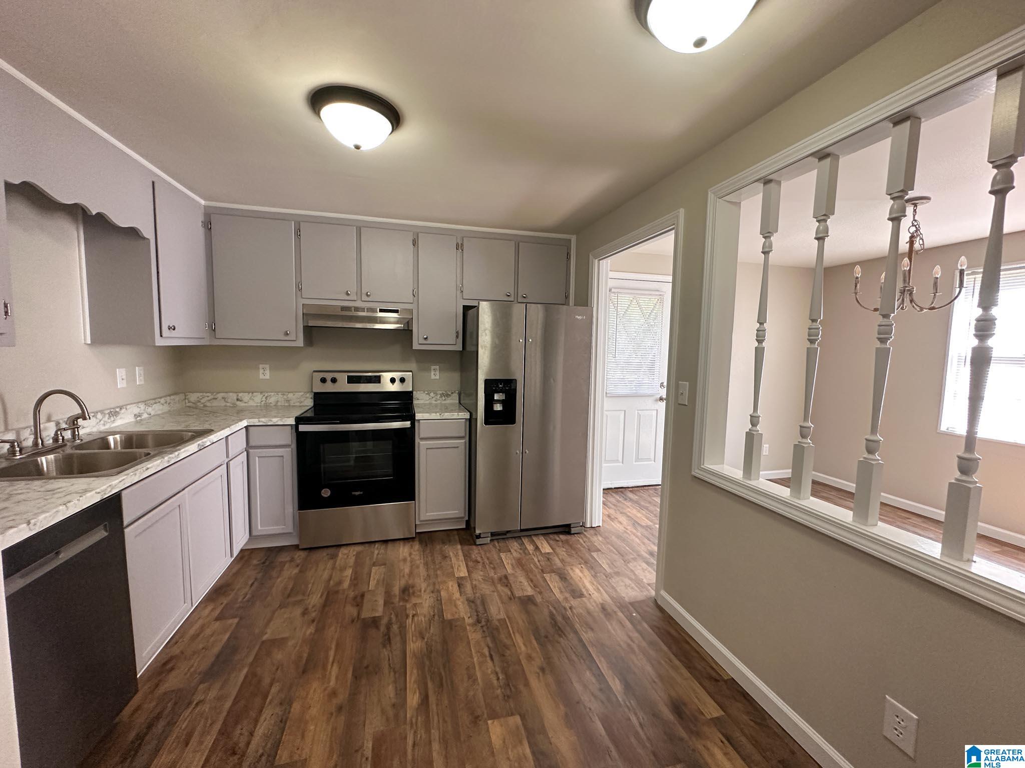 390 Robbins Street Sumiton, AL 35148 - Photo 7 of 25