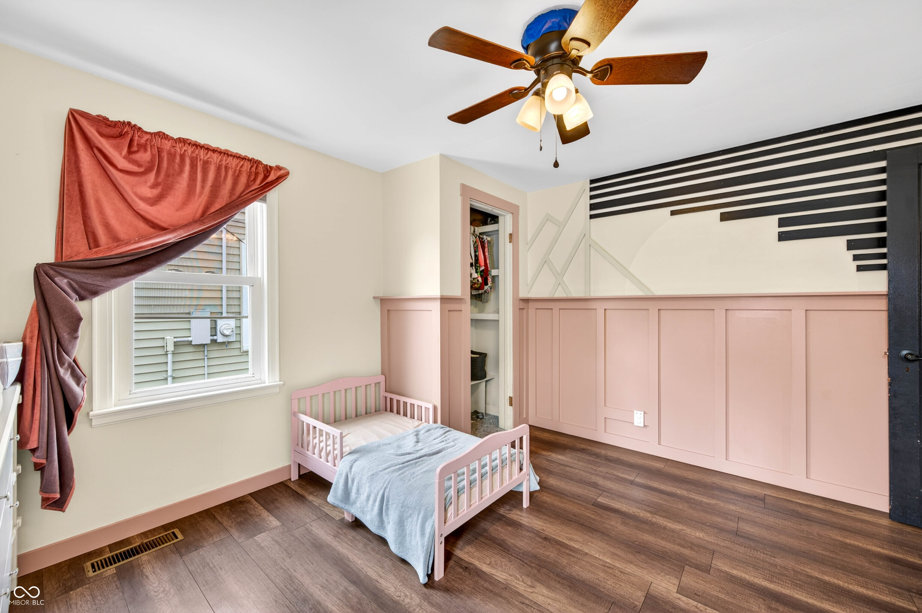 2327 Gilmore Street Columbus, IN 47201 - Photo 33 of 54