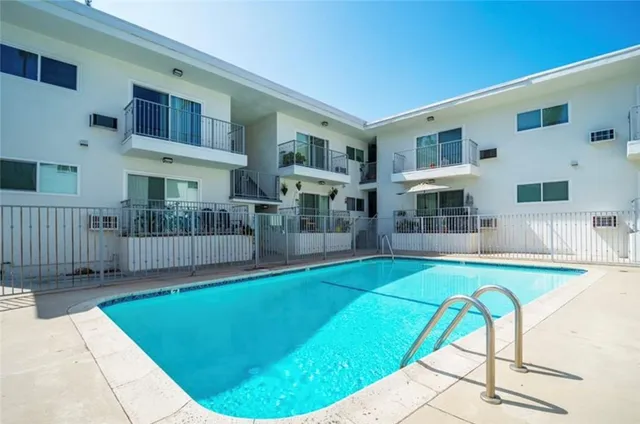 $2,175 | 780 Earlham Street, Unit 2, Pasadena, CA 91101