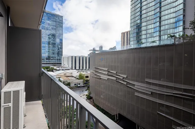 $2,600 | 987 Queen Street, Unit 708, Honolulu, HI 96814