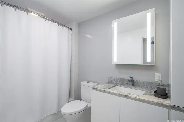 $2,600 | 987 Queen Street, Unit 708, Honolulu, HI 96814
