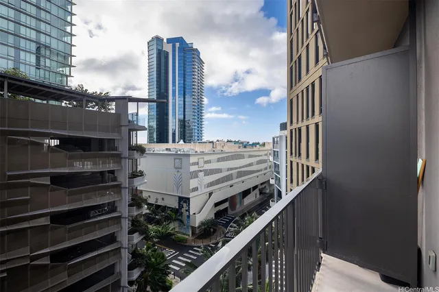 $2,600 | 987 Queen Street, Unit 708, Honolulu, HI 96814
