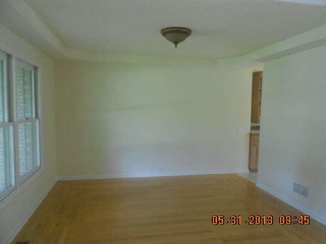 914 Merrill New Road Sugar Grove, IL 60554 - Photo 6 of 10