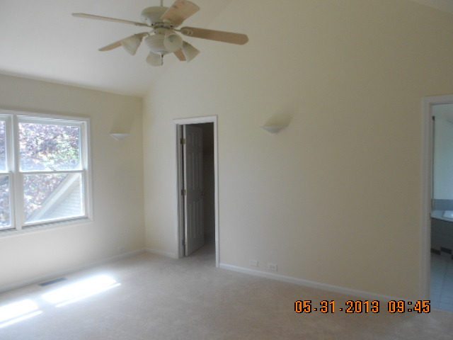 914 Merrill New Road Sugar Grove, IL 60554 - Photo 7 of 10