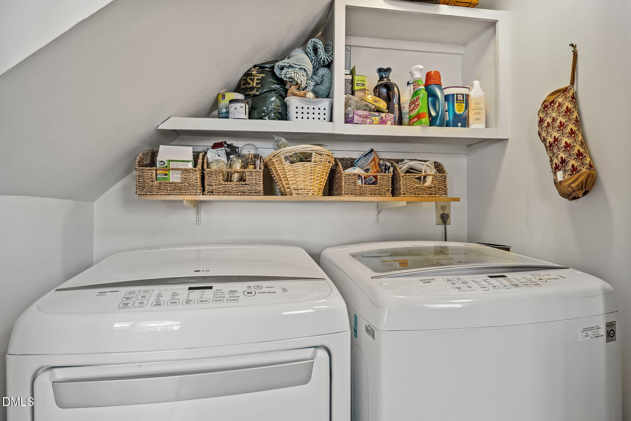 1401 Mapleside Court Raleigh, NC 27609 - Photo 24 of 39 54-web-or-mls-IMG_1632