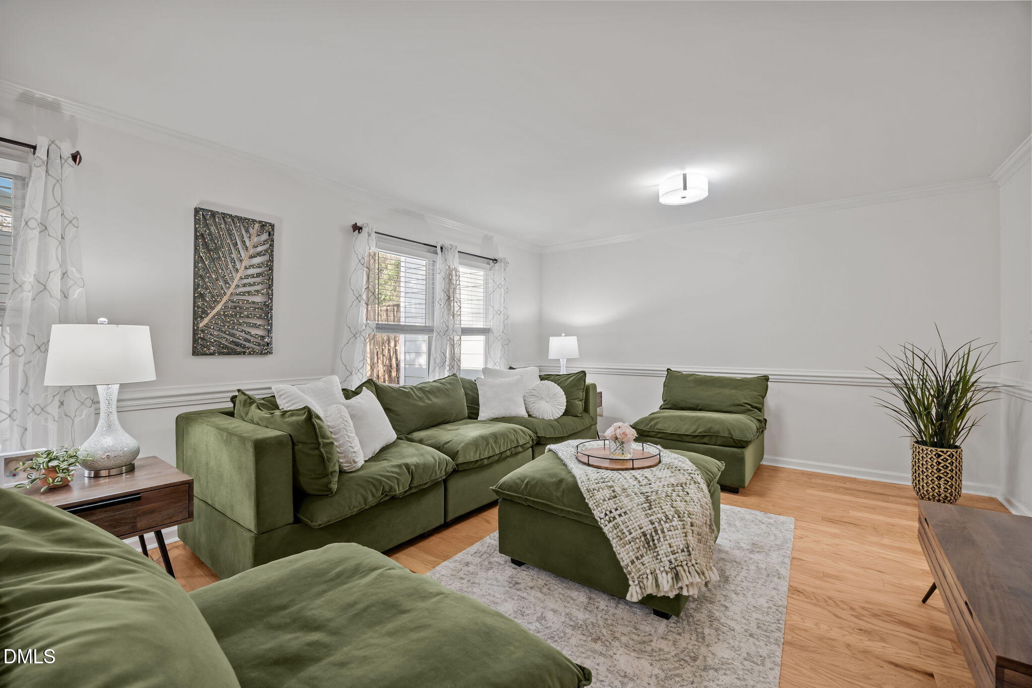 1401 Mapleside Court Raleigh, NC 27609 - Photo 9 of 39 33-web-or-mls-IMG_1525