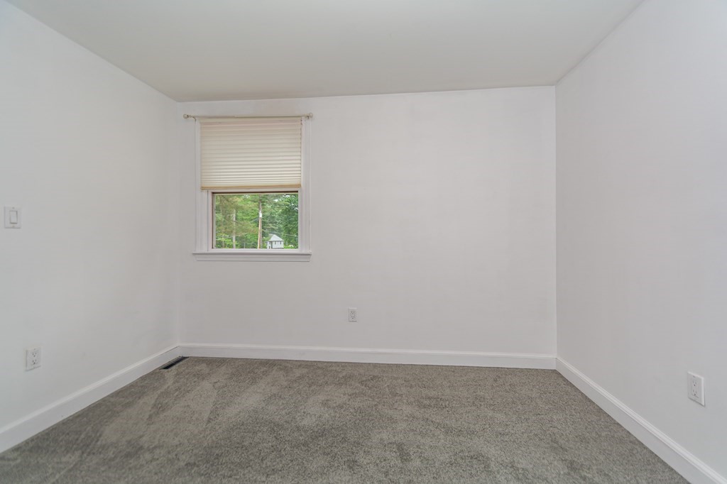 15 Emery Road Townsend, MA 01469 - Photo 18 of 31 Gallery Image 18