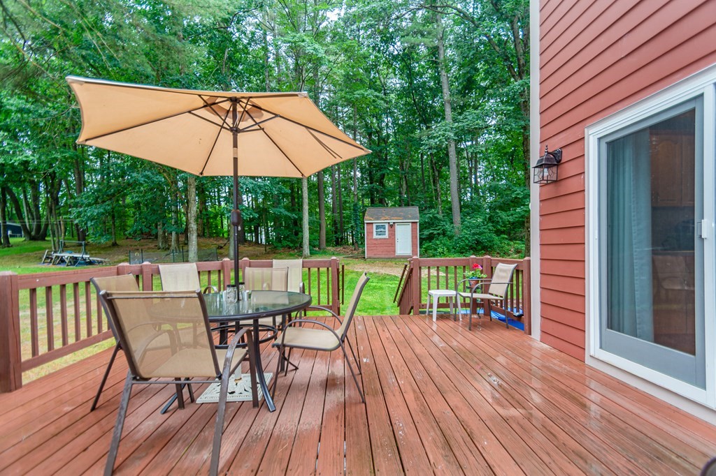 15 Emery Road Townsend, MA 01469 - Photo 2 of 31 Gallery Image 2