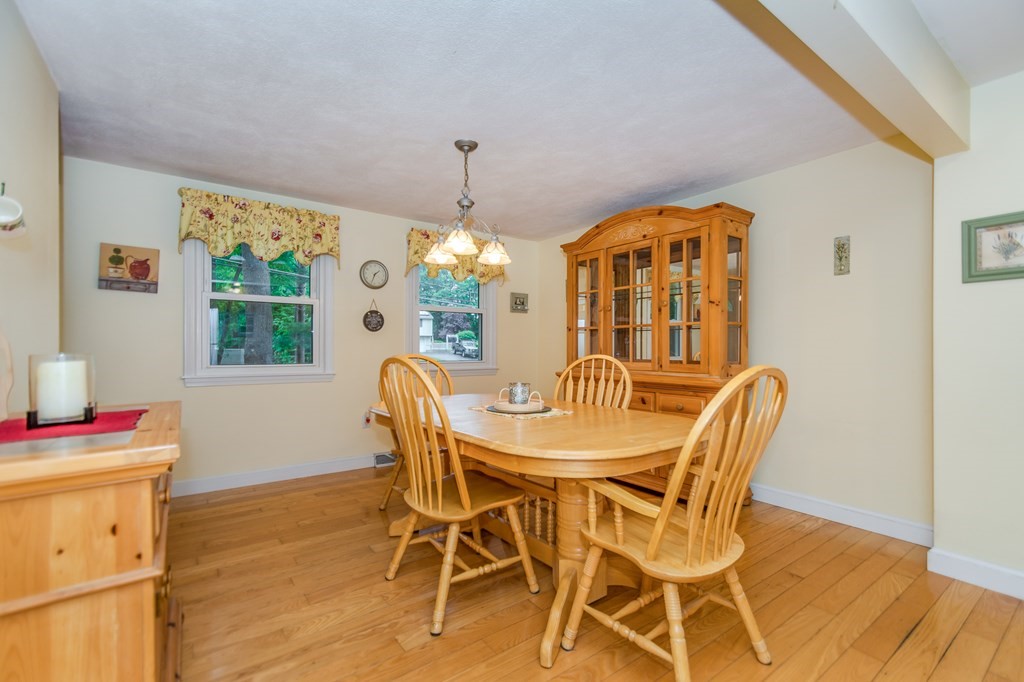 15 Emery Road Townsend, MA 01469 - Photo 4 of 31 Gallery Image 4