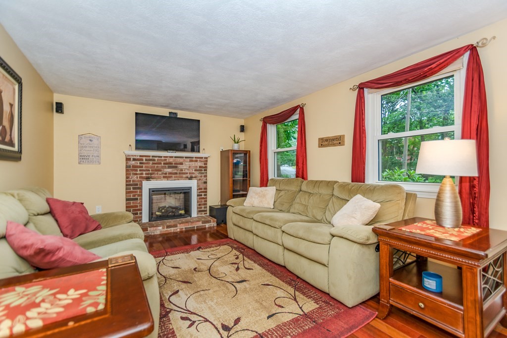 15 Emery Road Townsend, MA 01469 - Photo 8 of 31 Gallery Image 8