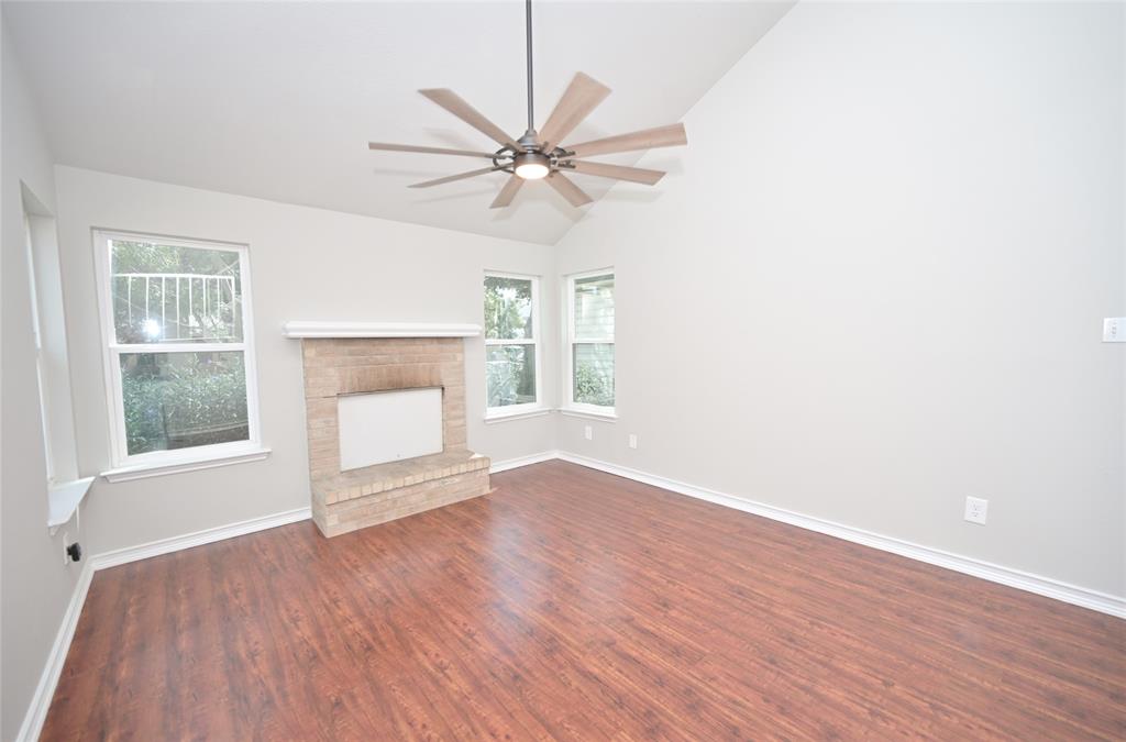 4649 Misty Ridge Drive Fort Worth, TX 76137 - Photo 11 of 40 Gallery Image 11