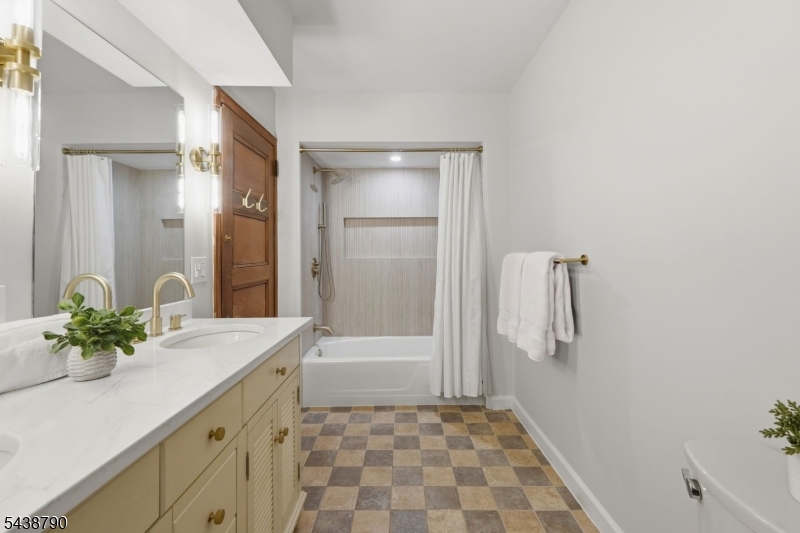 610 Springfield Avenue Summit, NJ 07901 - Photo 27 of 50