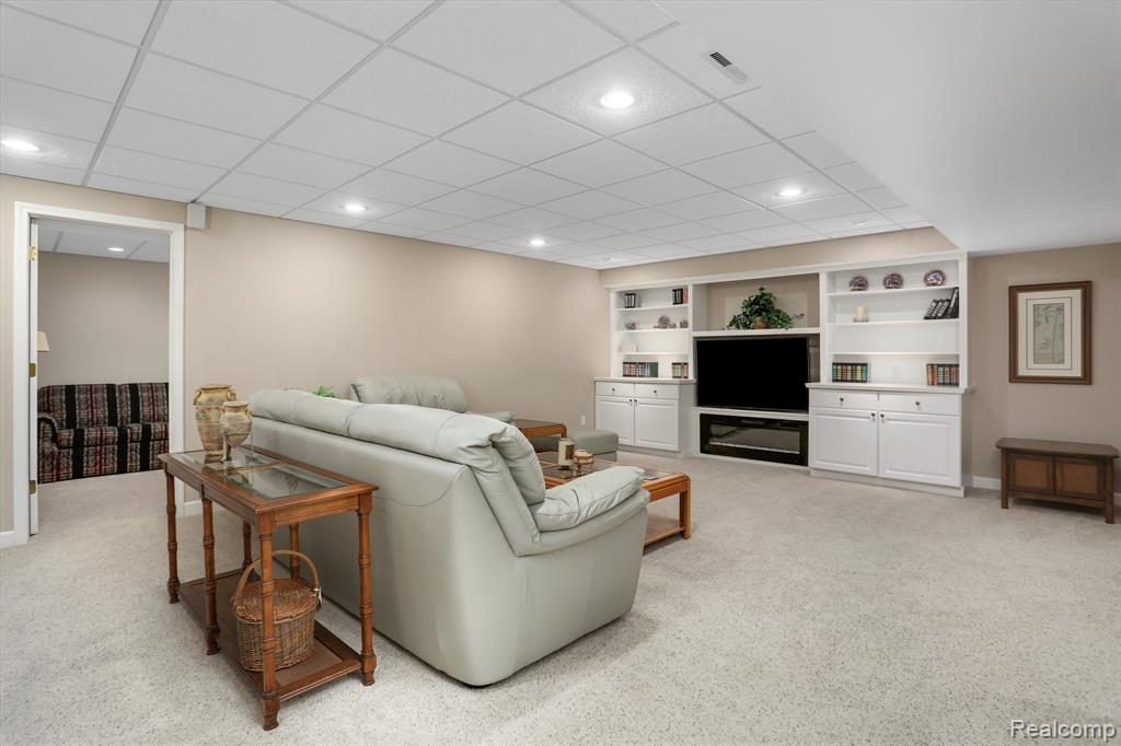 5144 Belmonte Drive Rochester, MI 48306 - Photo 25 of 41 Gallery Image 25
