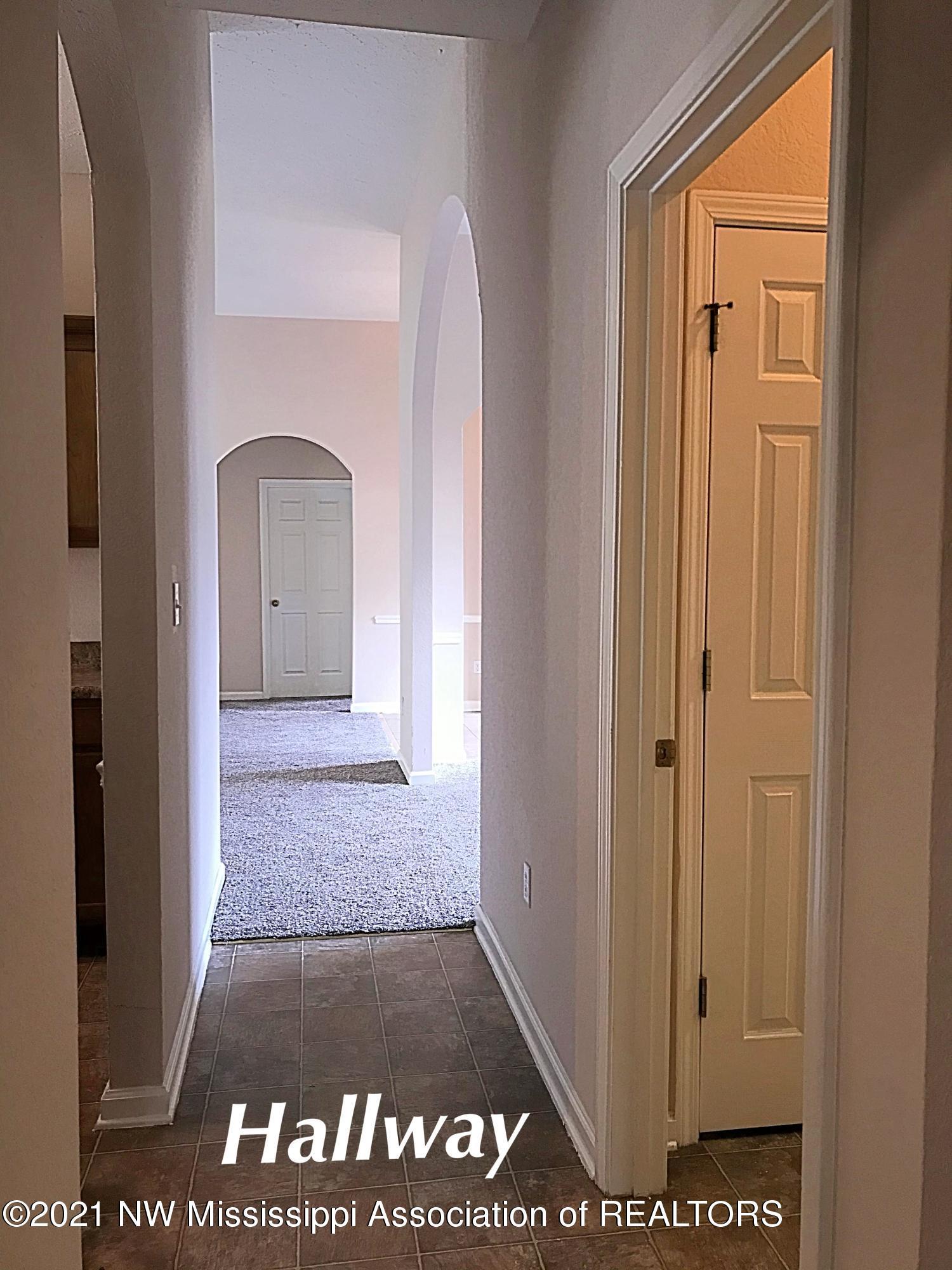 7397 Redbud Road Olive Branch, MS 38654 - Photo 8 of 28 3A5BF629-E3FA-4EC4-99A3-2EC0864EE864