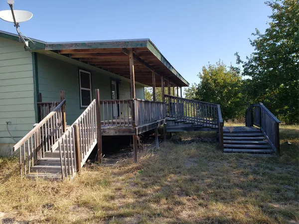 $240,000 | 426 Cardinal Drive, Paige, TX 78659
