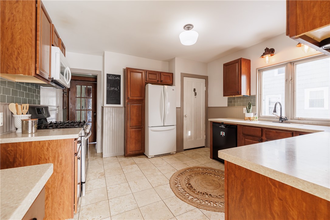 83 Durand Drive Irondequoit, NY 14622 - Photo 13 of 19