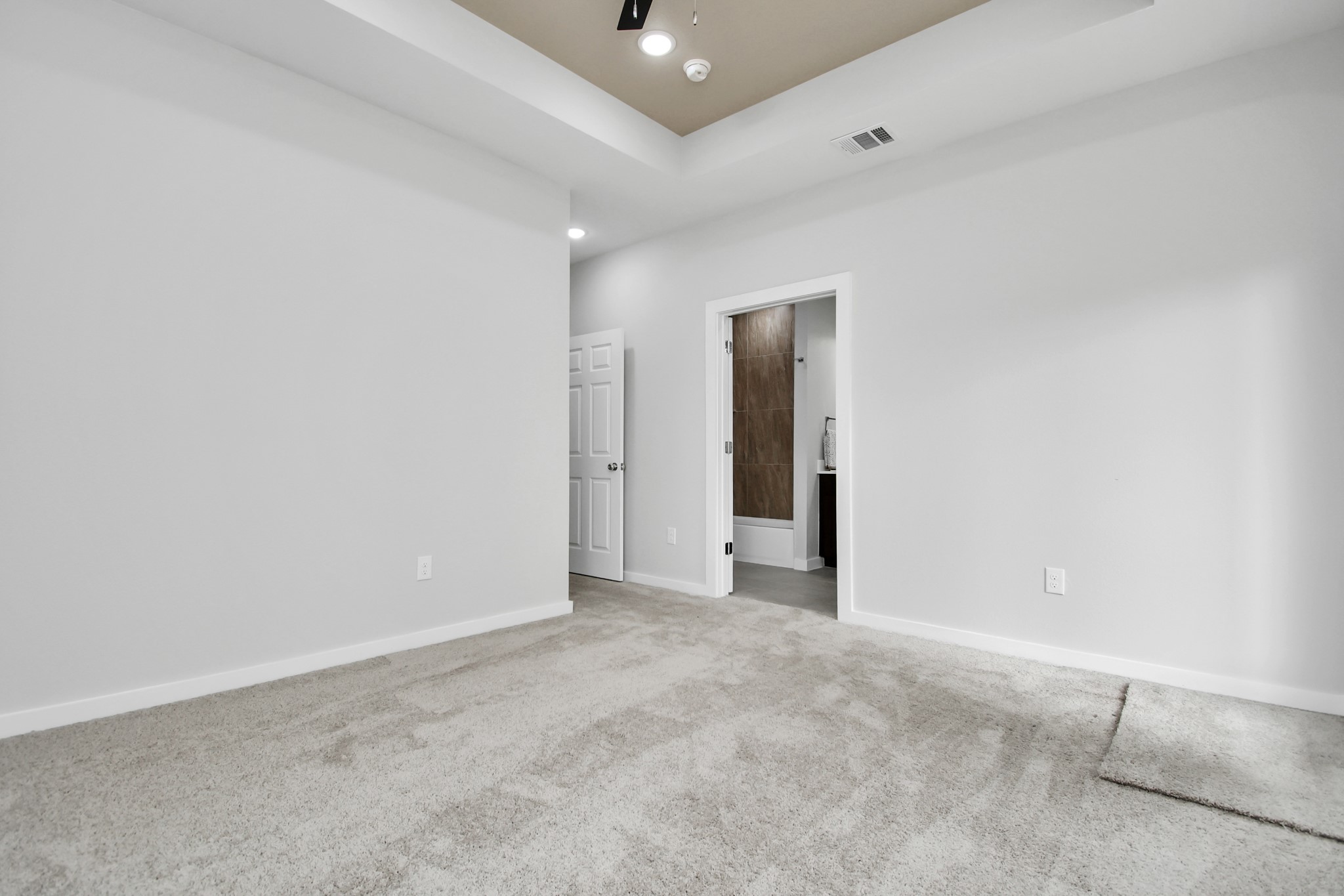 9808 Nedwald Street Houston, TX 77029 - Photo 34 of 39 a view of an empty room