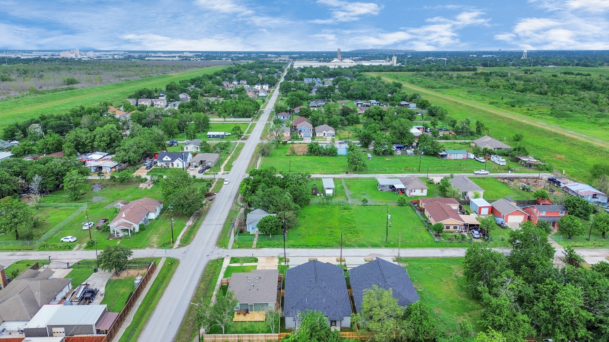 9808 Nedwald Street Houston, TX 77029 - Photo 6 of 39 an aerial view of a