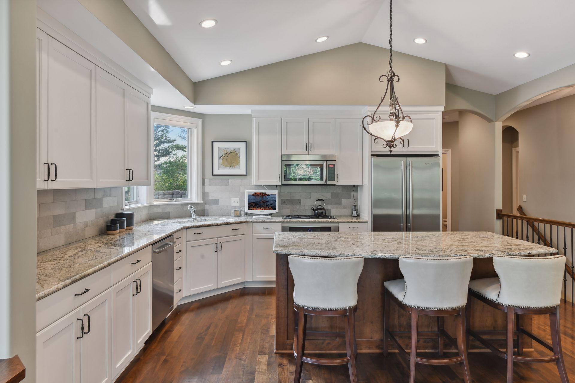 17566 Sanctuary Drive Minnetonka, MN 55391 - Photo 6 of 32