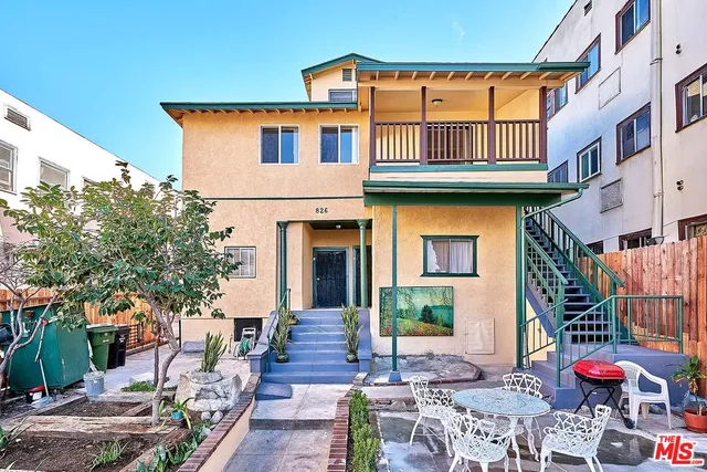 $2,600 | 826 South Park View Street, Unit 1, Los Angeles, CA 90057