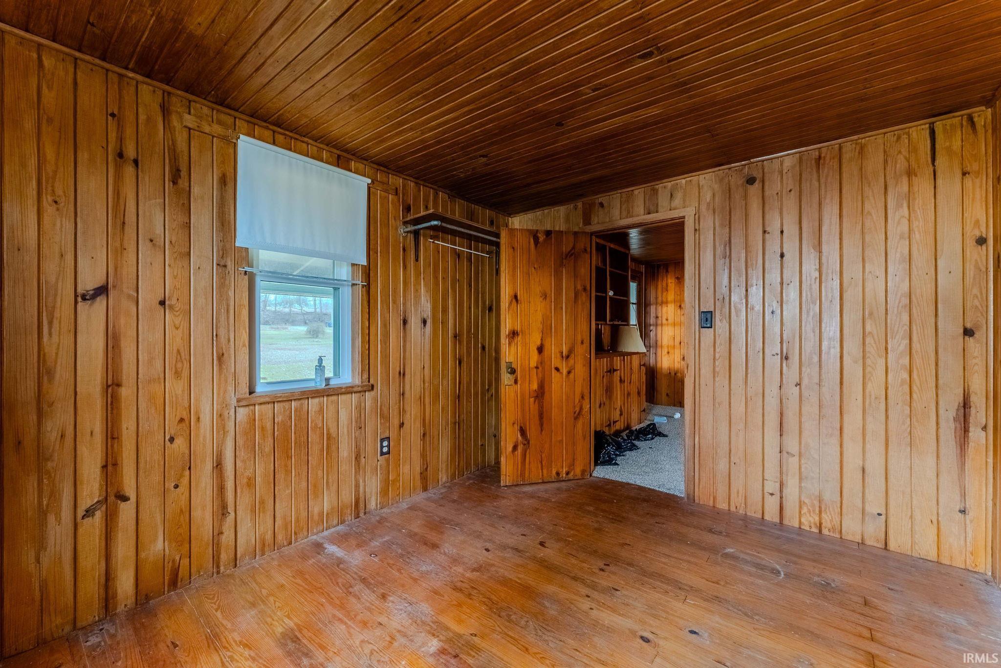 608 South Lake View Street Silver Lake, IN 46982 - Photo 14 of 21