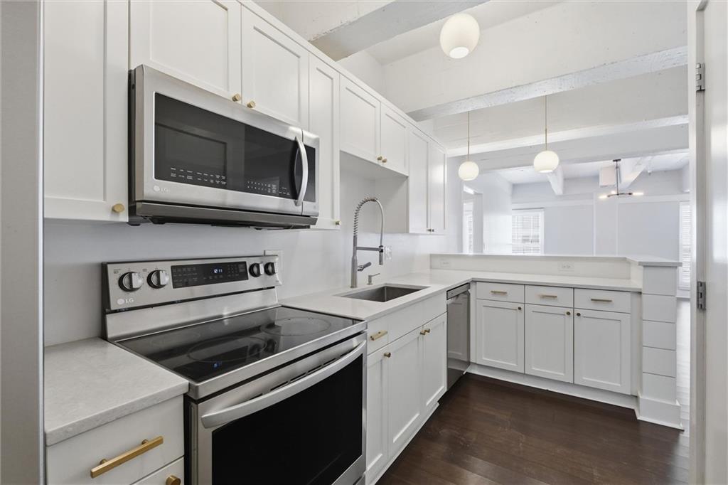 3001 Gillham Road, Unit 201 Kansas City, MO 64108 - Photo 13 of 30
