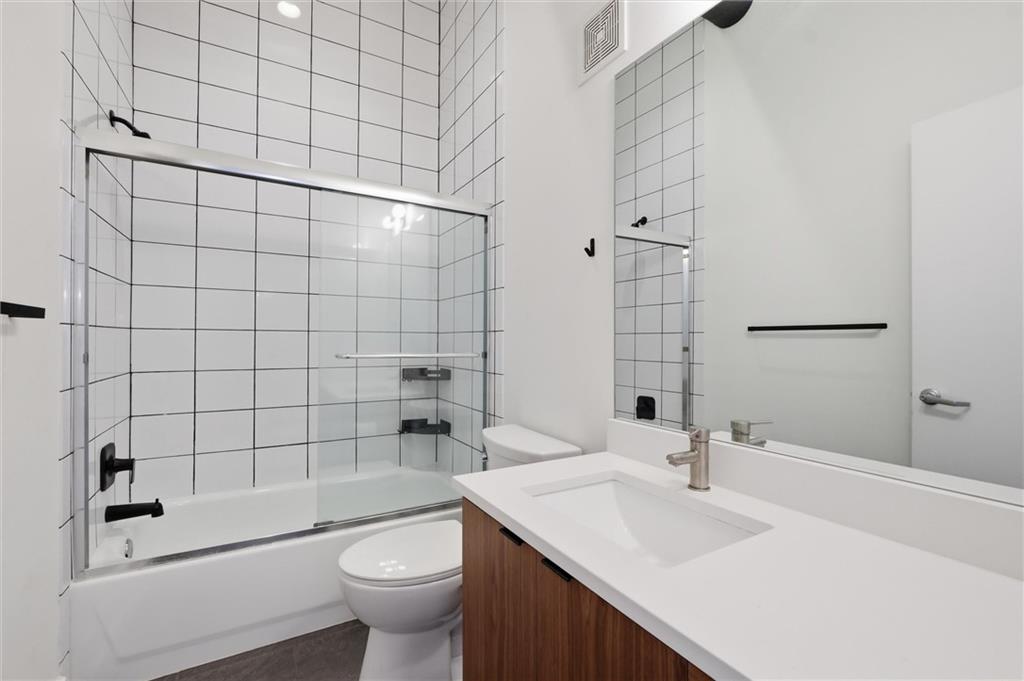 3001 Gillham Road, Unit 201 Kansas City, MO 64108 - Photo 23 of 30