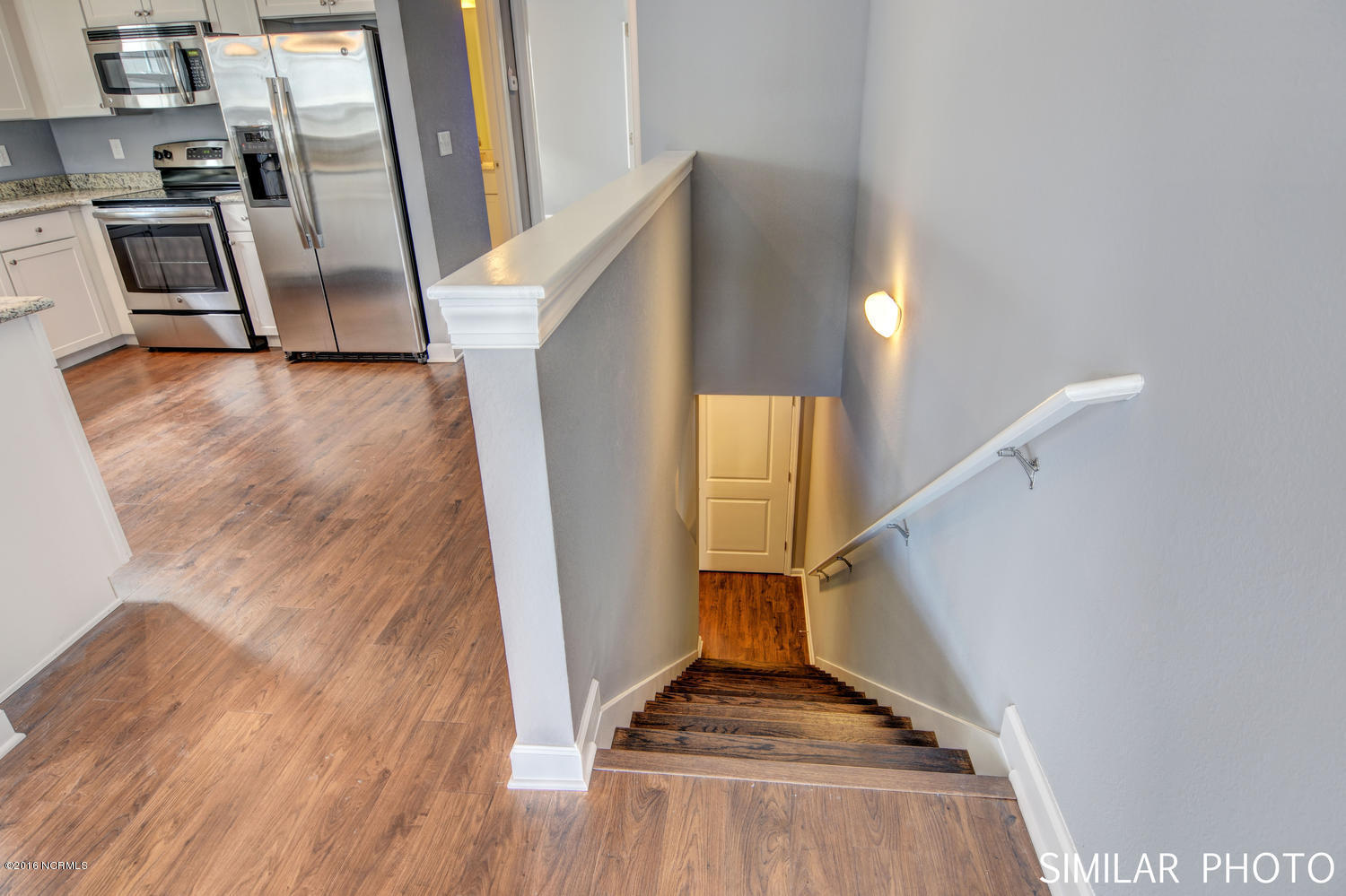 201 Dolphin & Shell Road, Unit G Surf City, NC 28445 - Photo 7 of 24 309 Vista Court Surf City NC-large-007-1