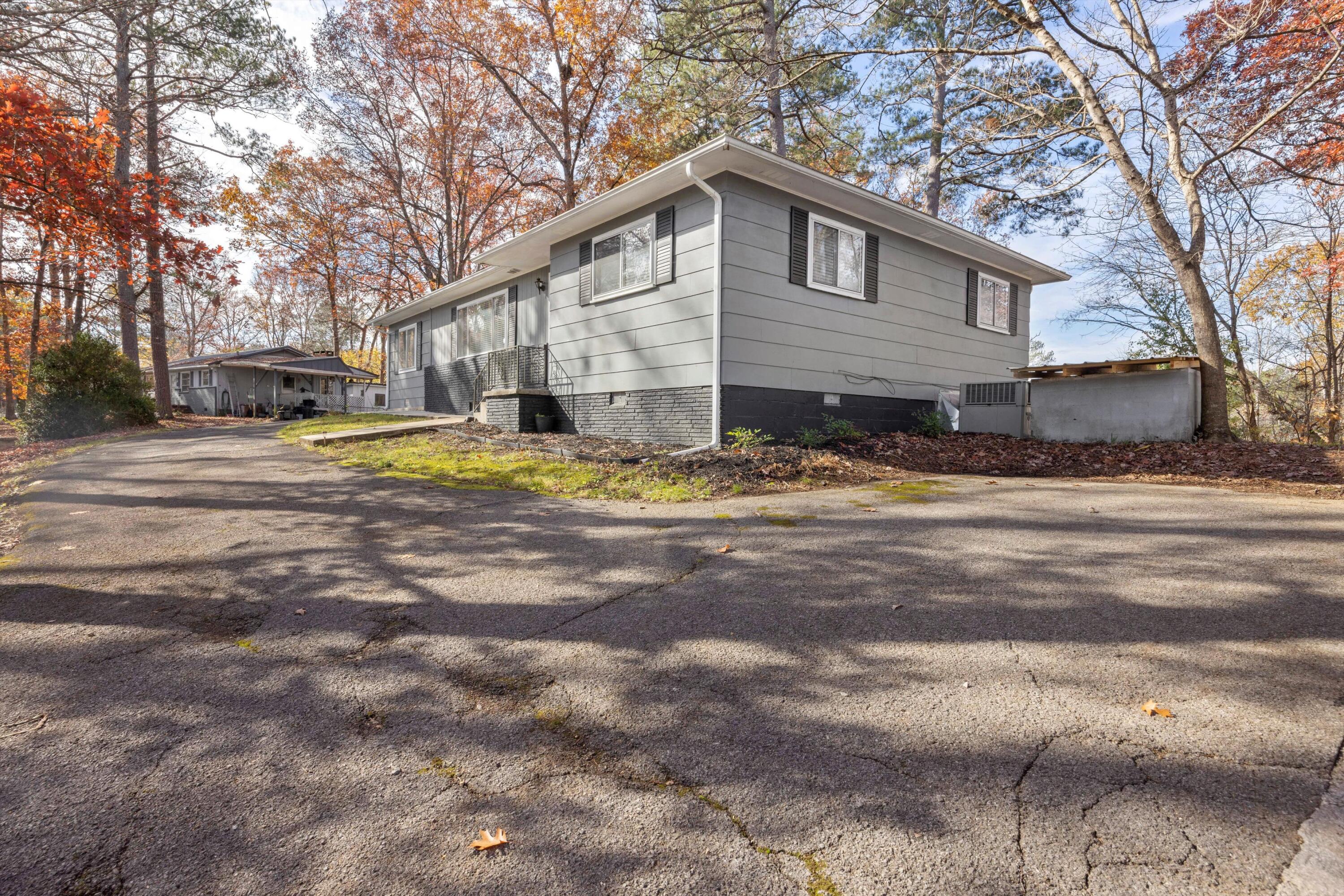 2510 Humphrey Bridge Road Southwest Cleveland, TN 37311 - Photo 4 of 28 SO MUCH PARKING