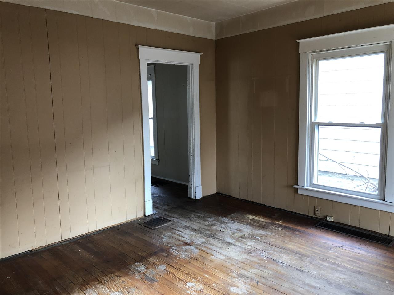 112 Short Street Covington, KY 41016 - Photo 3 of 20