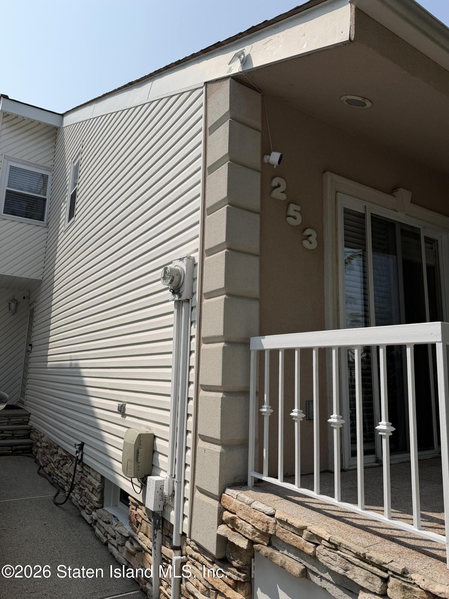 253 Green Valley Road Staten Island, NY 10312 - Photo 2 of 4 IMG_0140