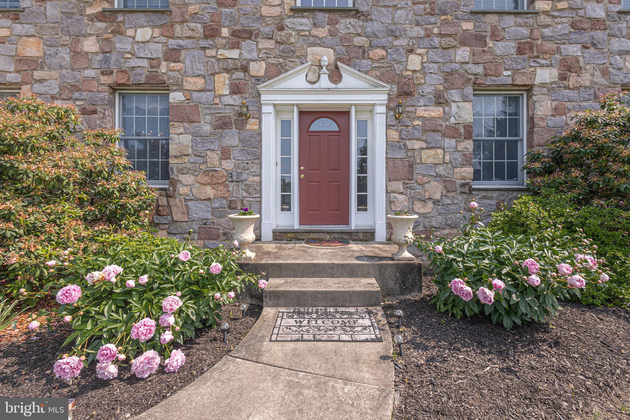 104 Gallows Run Riegelsville, PA 18077 - Photo 4 of 69