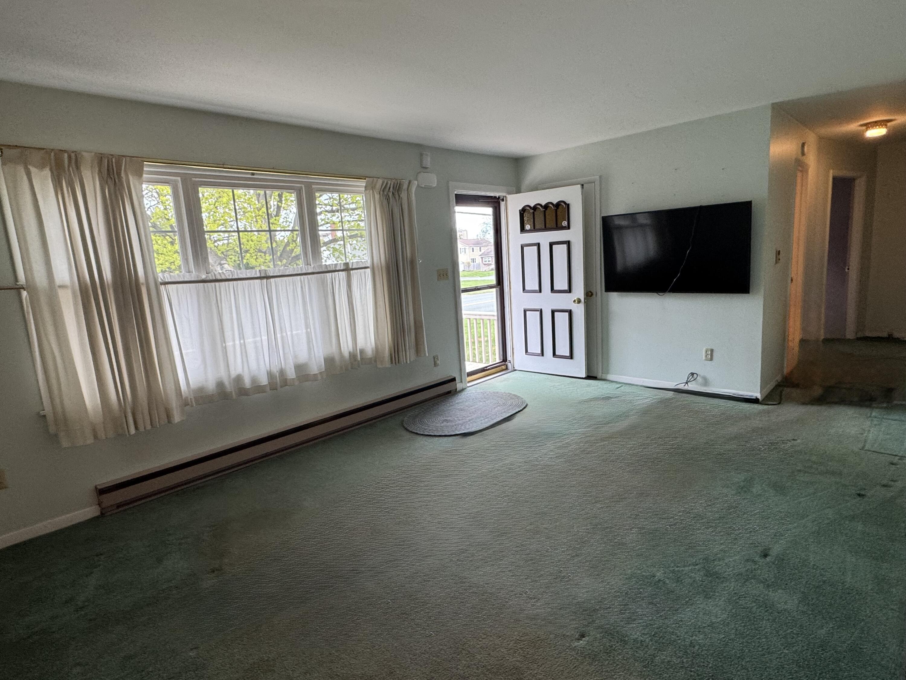 37 Prospect Avenue Plattsburgh, NY 12901 - Photo 3 of 33