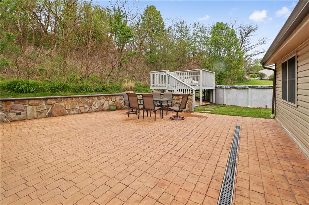 101 Nantucket Road Monongahela, PA 15063 - Photo 6 of 25 Gallery Image 6