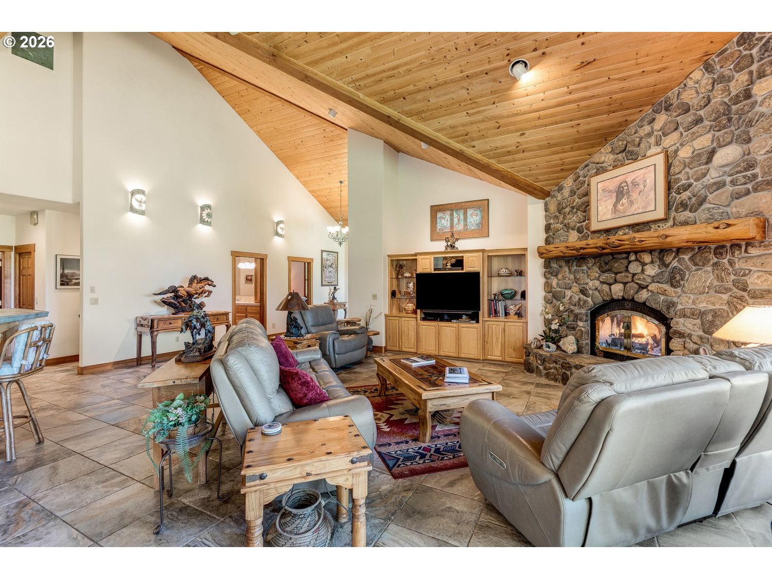 64464 Collins Road Bend, OR 97703 - Photo 8 of 48