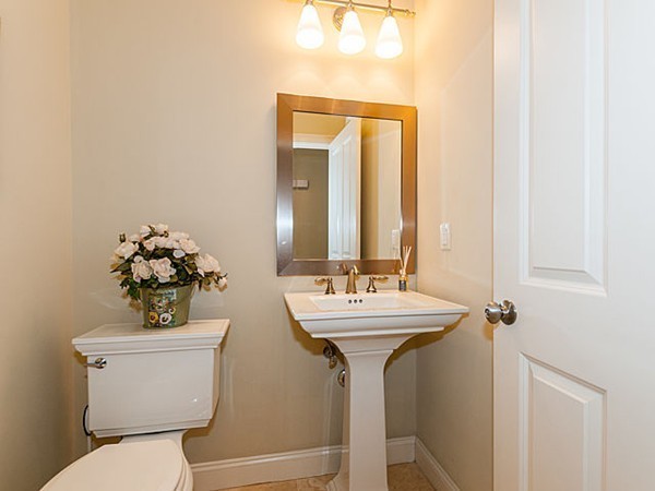 6 Cragmore Road, Unit B Newton, MA 02464 - Photo 14 of 29 Gallery Image 14